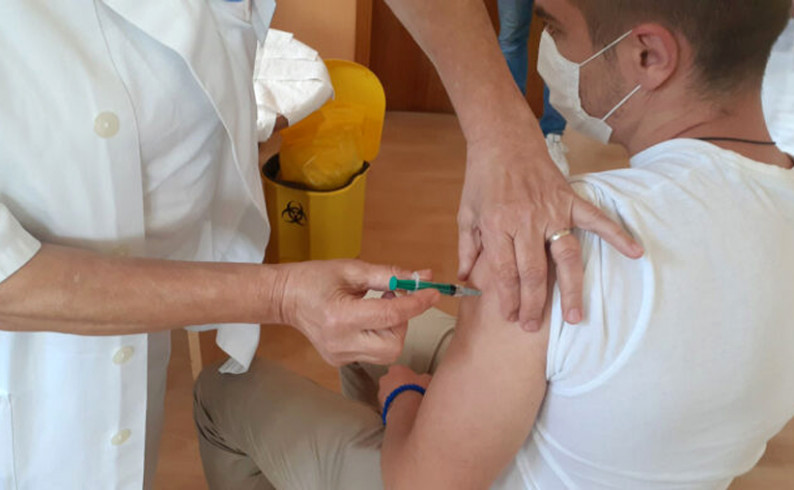 Počela vakcinacija studenata Medicinskog fakulteta u Foči