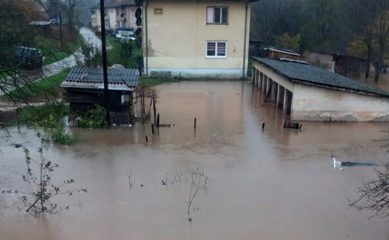 Napajanje strujom stabilizovano, Bistrica i dalje raste