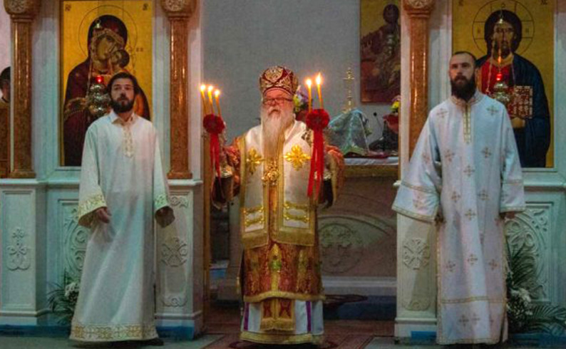 Mitropolit Hrizostom: Božić je praznik porodičnog i društvenog zajedništva