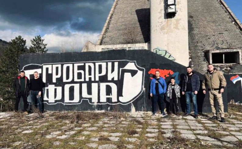 “Grobari Foča” uljepšali Božić porodicama koje teško žive