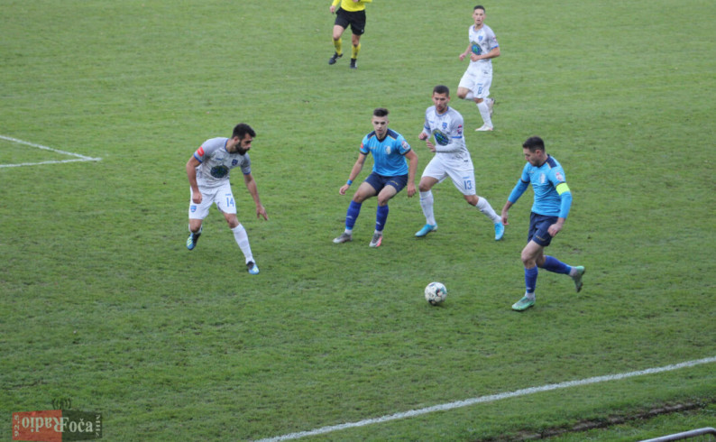 Sutjeska brusi formu protiv Mladosti iz Gacka