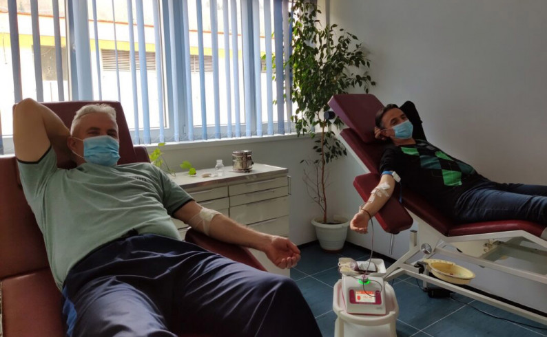 Pripadnici Policije daruju krv