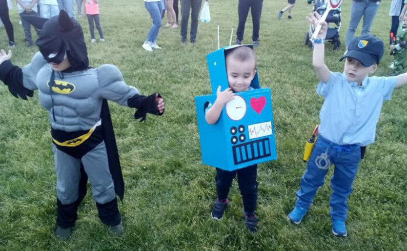 Automobili, semafori, roboti, kosmonauti… Nakon dvije godine održan maskenbal