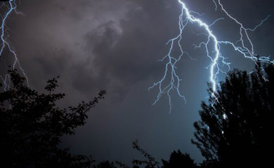 Grad uništio usjeve u Zakmuru