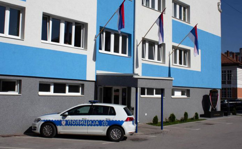 Iz ugostiteljskog objekta ukraden sef sa novcem i aparat za sladoled