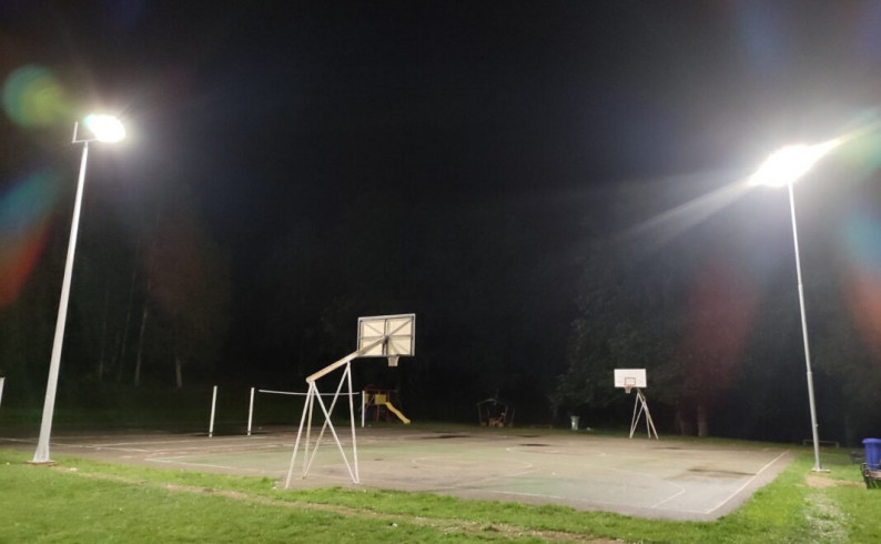 Osvjetljen košarkaški teren u Miljevini