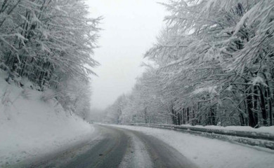 Snijeg otežava saobraćaj