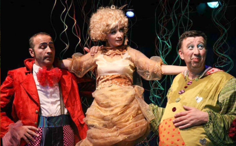 Predstava za djecu “Dugonja, Trbonja i Vidonja” Narodnog pozorišta Užice u Foči