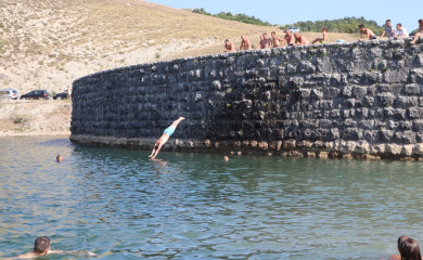 Skokovi sa brane na Klinju