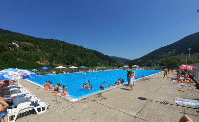Bazeni i rijeke spas od vrućina