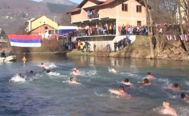 U petak bogojavljenska plivanja za Časni krst na Ćehotini i Bistrici
