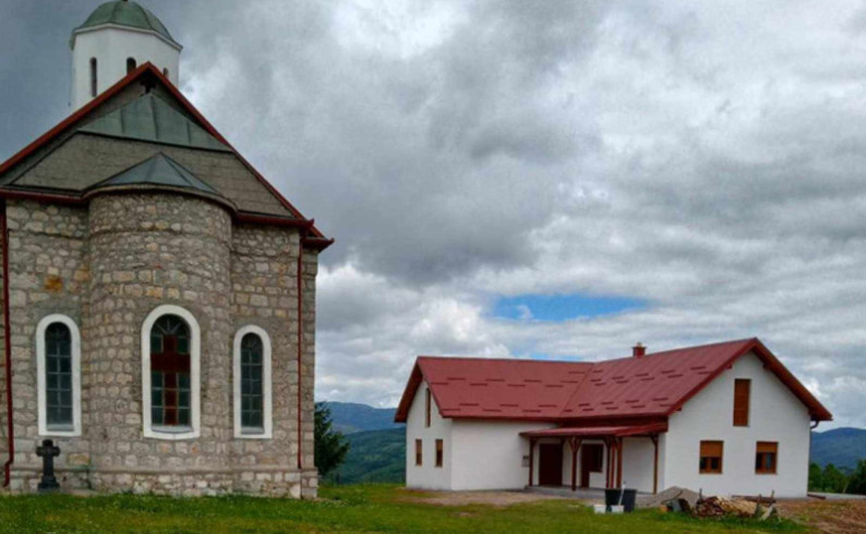 Izgrađeni konaci monaške kelije na Čelebićima