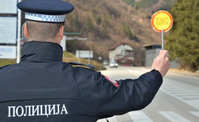 Policija kontrolisala tehničku ispravnost vozila