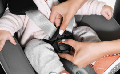 Opština Foča sufinansira nabavku autosjedalica za bebe