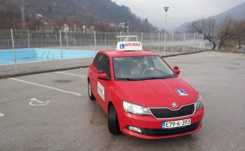 Auto-škole u Foči najavljuju više cijene: Kandidata ne manjka