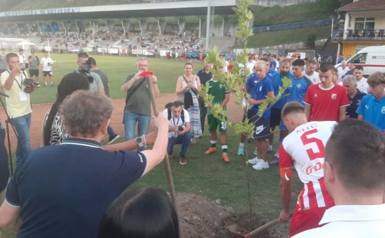 Zasađeno drvo prijateljstva - svečano otvoren jubilarni Fudbal frends